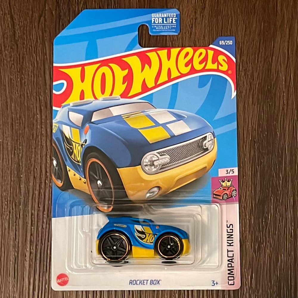 Rocket Box Compact Kings Hot Wheels 2022
